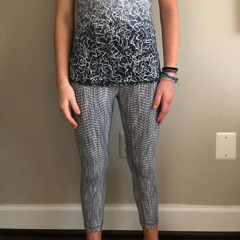 COPY - Lululemon Capri pants